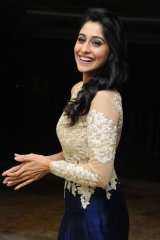 Regina at Pilla Nuvvu leni Jeevitham Success Meet